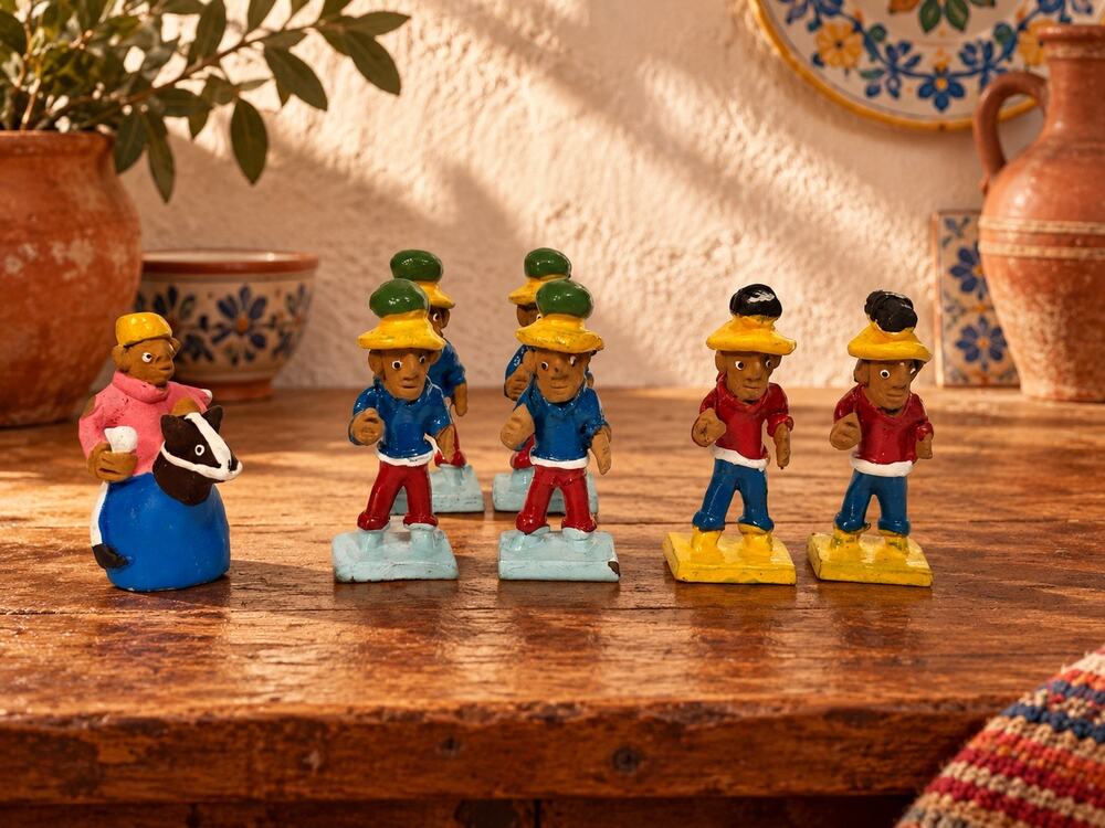 Lot 7 Vintage Spanish Alborox Style Clay Mud People Mini Figures 2” 1960s-70s
